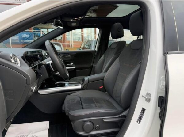 Mercedes-Benz GLA 200 d 4Matic AMG Line – Image 17