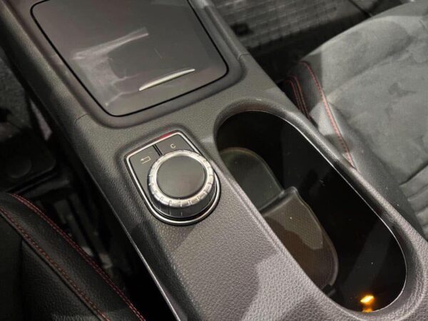 Mercedes-Benz GLA 200 – Image 12