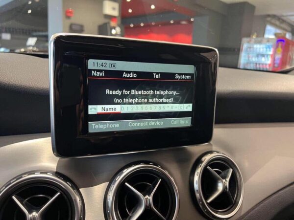 Mercedes-Benz GLA 200 – Image 14