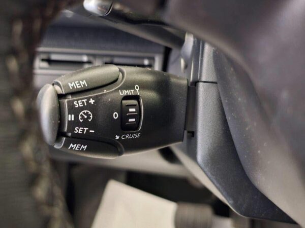 Peugeot 5008 Année 2018 – Image 13