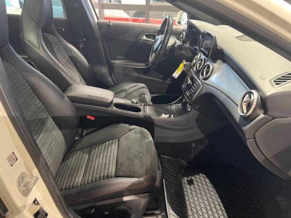 Mercedes-Benz GLA 200 – Image 15