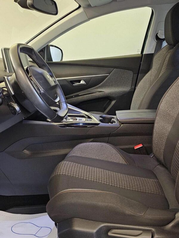 Peugeot 5008 Année 2018 – Image 8