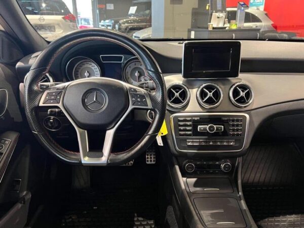 Mercedes-Benz GLA 200 – Image 10