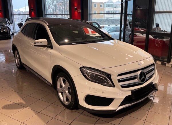 Mercedes-Benz GLA 200