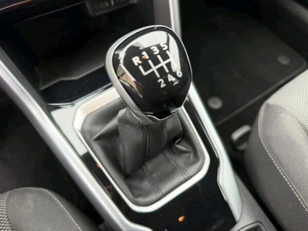 Volkswagen T-Roc 2.0 TDi – Image 11