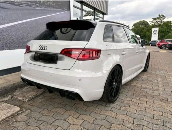 Audi RS 3 Sportback 2.5 TFSI quattro LED Temp B&O uvm – Image 5