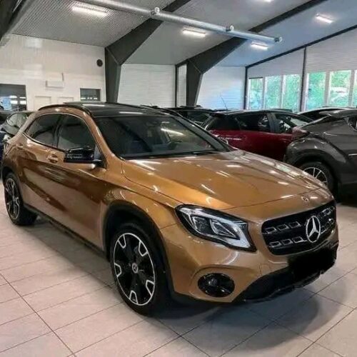 Mercedes-Benz GLA 180 AUT 122 CH