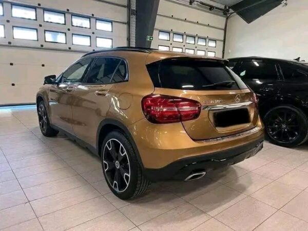 Mercedes-Benz GLA 180 AUT 122 CH – Image 3