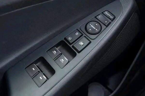 Hyundai Tucson 1.6 CRDi MHEV – Image 18