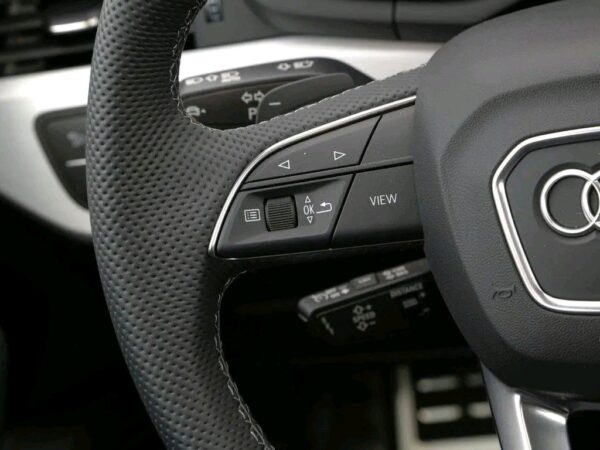 Audi A5 Cabriolet 40 TDI quattro S line 20 – Image 12
