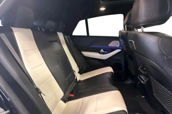 Mercedes-Benz GLE 350 4MATIC – Image 18