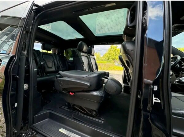 Mercedes-Benz V 250d AMG Line Lang – Image 11