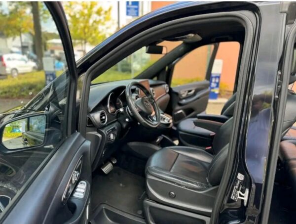 Mercedes-Benz V 250d AMG Line Lang – Image 15