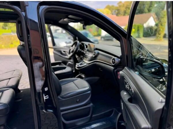 Mercedes-Benz V 250d AMG Line Lang – Image 13