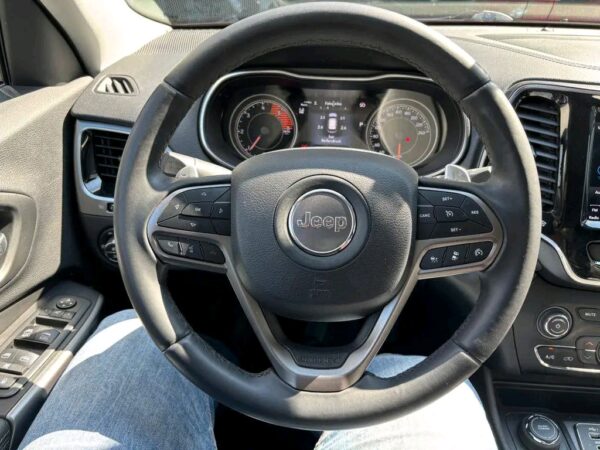 Jeep Cherokee Limited 4WD – Image 7