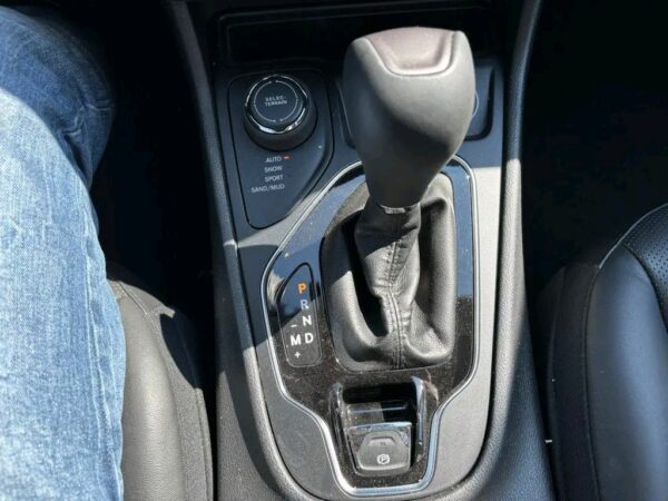 Jeep Cherokee Limited 4WD – Image 15