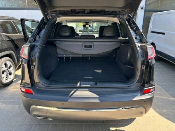 Jeep Cherokee Limited 4WD – Image 8
