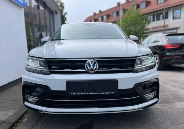 Volkswagen Tiguan Highline Aut. R – Image 2