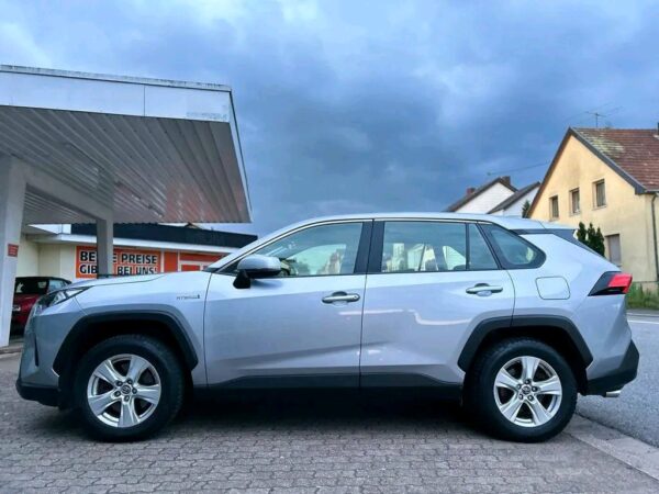 Toyota RAV4 Hybrid 2,5 Ltr – Image 4
