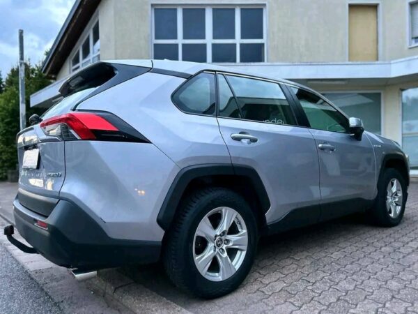 Toyota RAV4 Hybrid 2,5 Ltr – Image 3