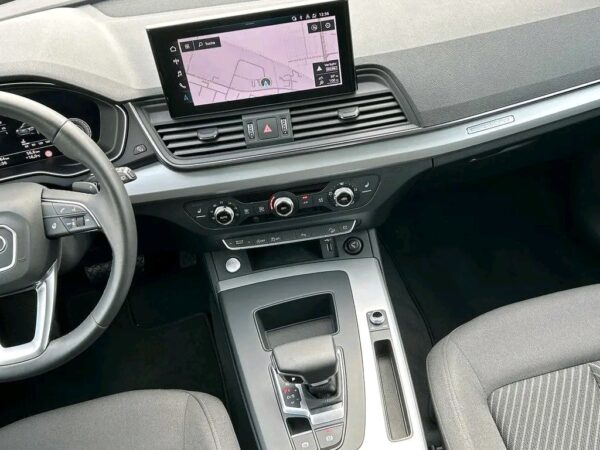 Audi Q5 Sportback 2.0 TDI S-tronic – Image 8
