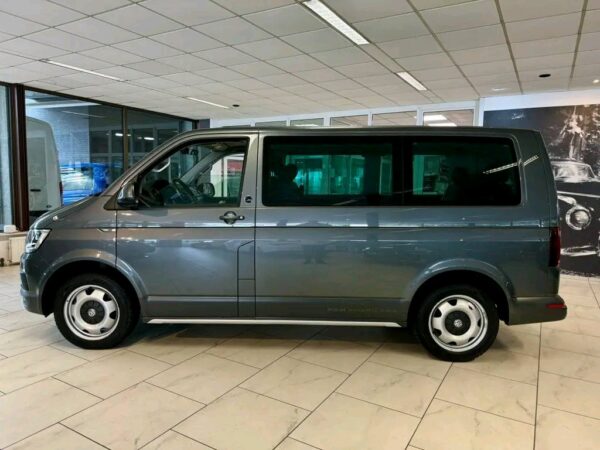 Volkswagen T6 2.0 TDI Multivan – Image 3