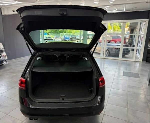Volkswagen Golf – Image 4