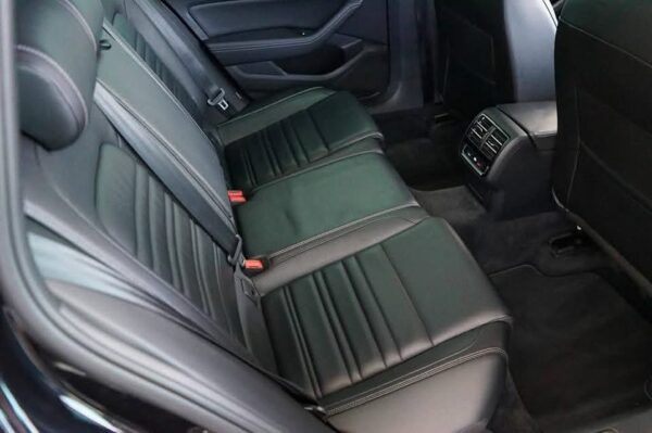 Volkswagen Passat – Image 20