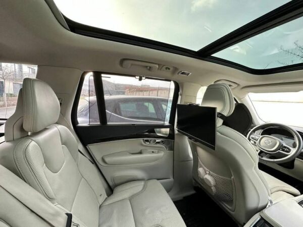 Volvo XC90 T8 – Image 9