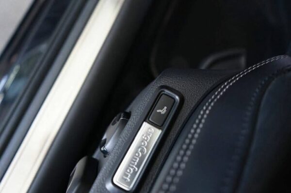 Volkswagen Passat – Image 19