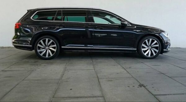 Volkswagen Passat – Image 18
