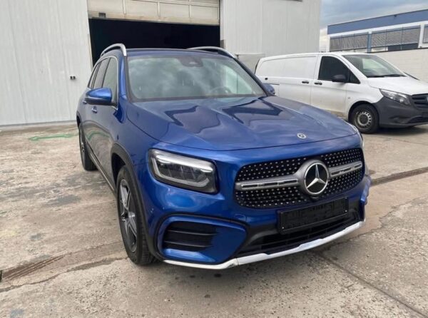 Mercedes-Benz GLB 200 AMG – Image 5