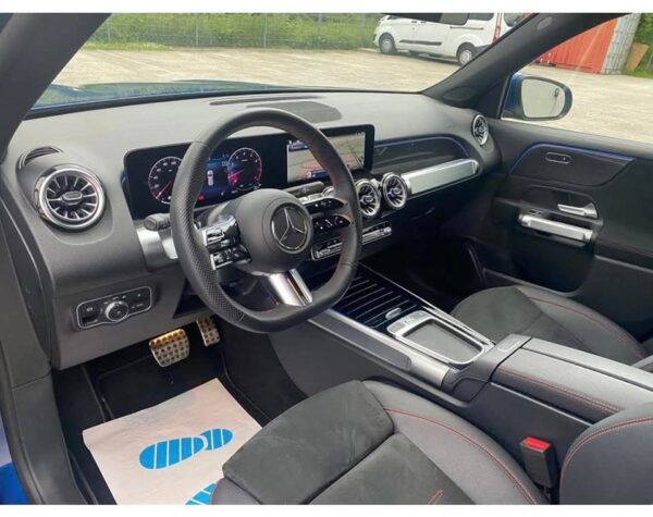 Mercedes-Benz GLB 200 AMG – Image 10