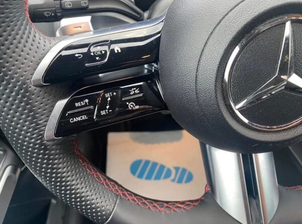 Mercedes-Benz GLB 200 AMG – Image 13