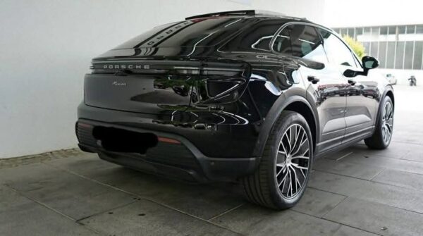 Porsche Macan – Image 2