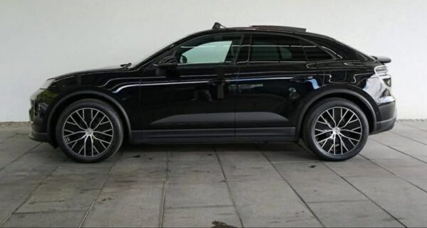 Porsche Macan – Image 10