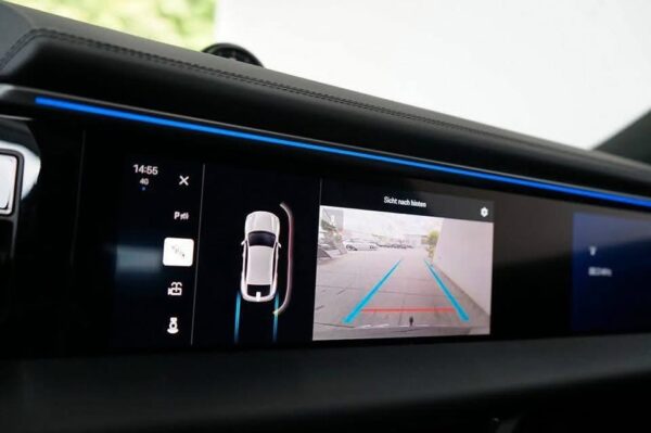 Porsche Macan – Image 19