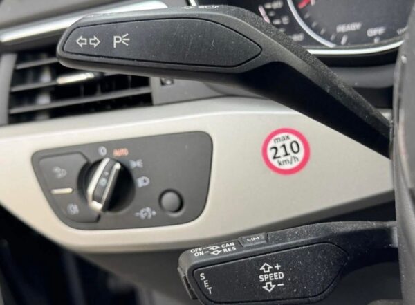 Audi A4 – Image 8