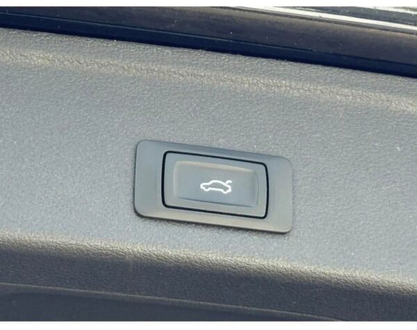 Audi A4 – Image 17