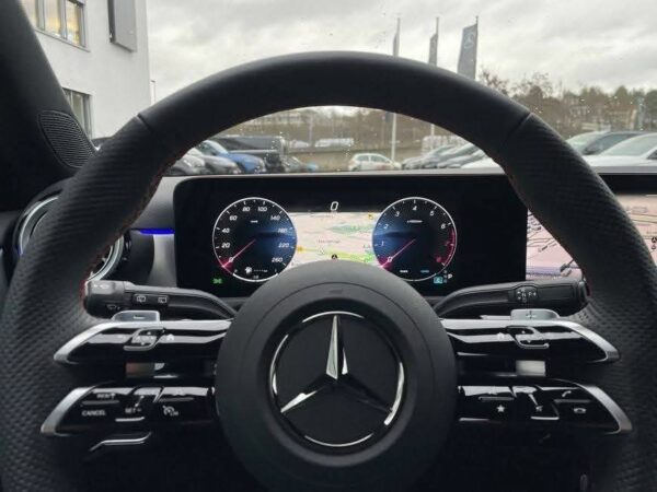 Mercedes-Benz A 200 – Image 9