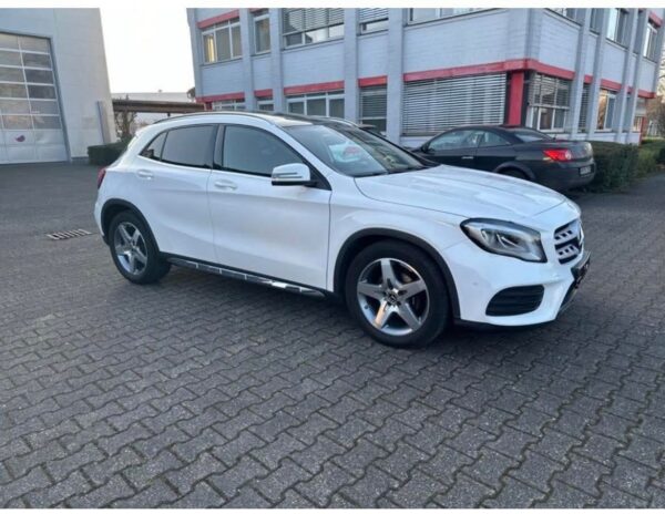 Mercedes-Benz GLA 200 AMG – Image 5