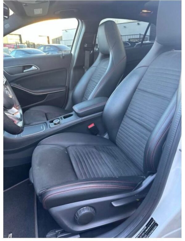 Mercedes-Benz GLA 200 AMG – Image 11