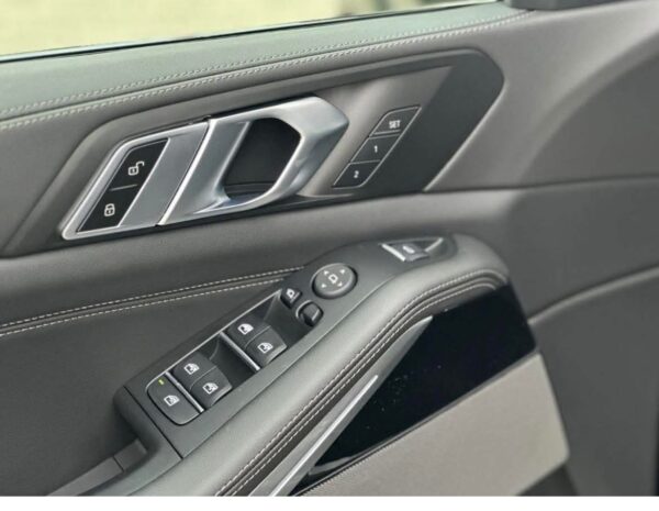 BMW X5 xDrive30d M Sport – Image 17