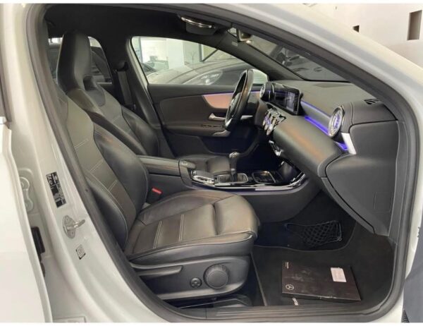 Mercedes-Benz A 200 – Image 12