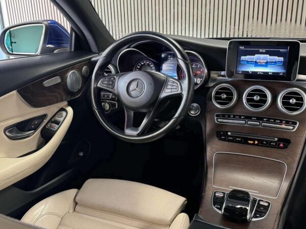 Mercedes-Benz Classe C C 300 – Image 12