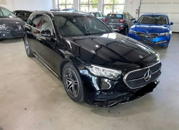 Mercedes-Benz E 220 T d AMG Line – Image 3