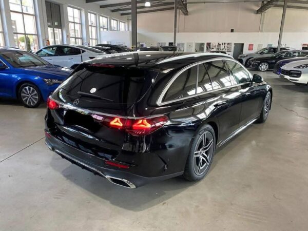 Mercedes-Benz E 220 T d AMG Line – Image 6