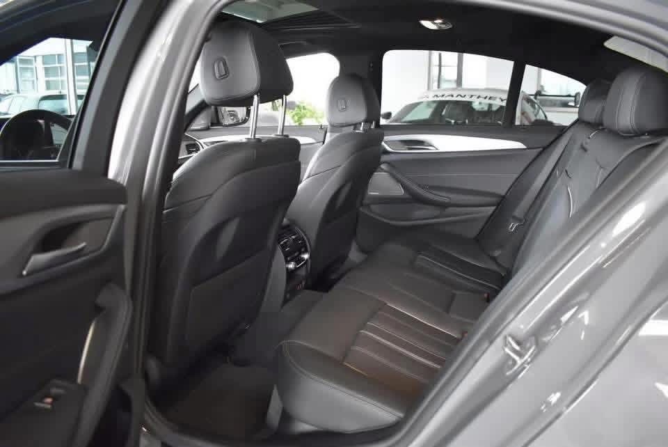 BMW 530 d M-Sport xDrive – Image 17