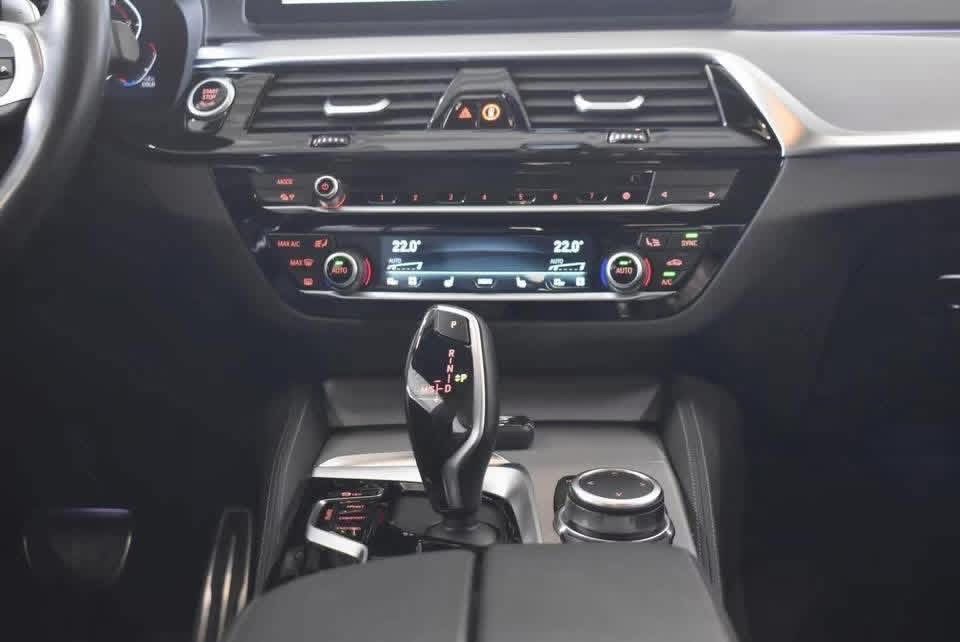 BMW 530 d M-Sport xDrive – Image 20