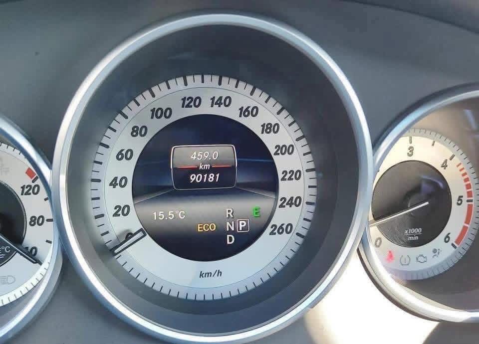 Mercedes-Benz CLS 350 d 4Matic – Image 21